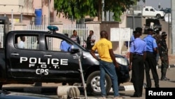 Jami'an 'yan sanda sun tsaya kuwa da sakateriyar gwamnatin tarayya a Abuja