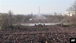 2009年1月20日在华盛顿举行的奥巴马总统的就职典礼上人潮汹涌