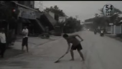 2014-02-14 美國之音視頻新聞: 印尼克盧德火山爆發兩人死亡