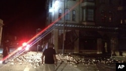 2014年8月24日，星期日凌晨，美国加州旧金山区发生地震。图为加州纳帕县震后的街景。