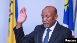 Rais wa Namibia, Nangolo Mbumba akila kiapo kufuatia kifo cha Rais Geingob. 