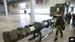 Российская крылатая ракета наземного базирования 9М729 на выставке. США утверждают, что эта ракета нарушает Договор о РСМД. Архивное фото. Москва, 23 января 2019 года.