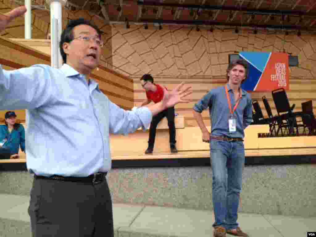 用音乐提升你的人生！--马友友（美国之音宁馨拍摄）