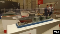 今年6月莫斯科武器展上展出的基洛级潜艇模型。俄罗斯向中国和越南出售了基洛级潜艇。