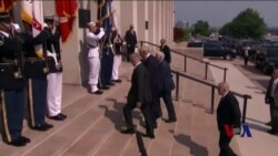 川普访五角大楼 称伊斯兰国正迅速垮掉