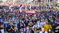 白俄羅斯民眾走上首都明斯克的街頭舉行抗議活動(2020年9月20號)。